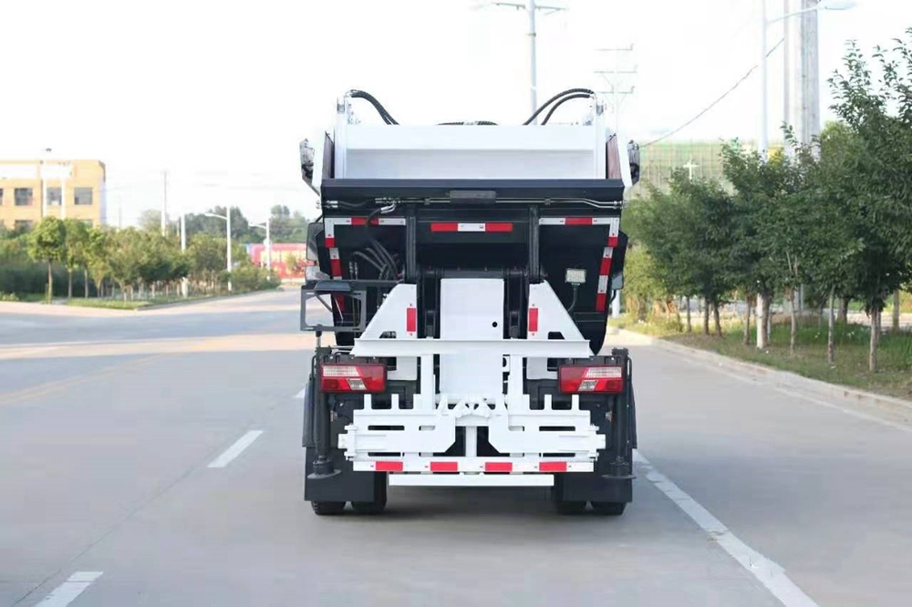 【8立方】江鈴凱運后裝掛桶垃圾車