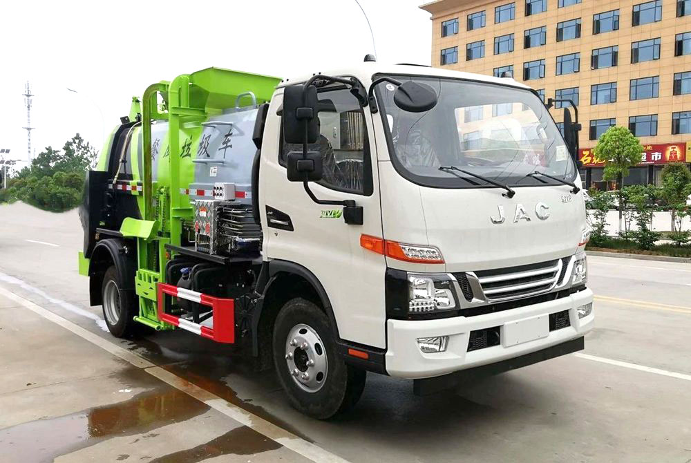 【4.5立方】江淮駿鈴國(guó)六餐廚垃圾車
